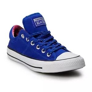 Blue converse all star